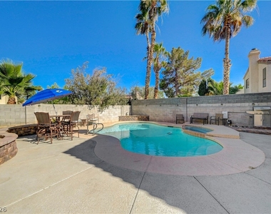 2064 Waverly Circle - Photo Thumbnail 47