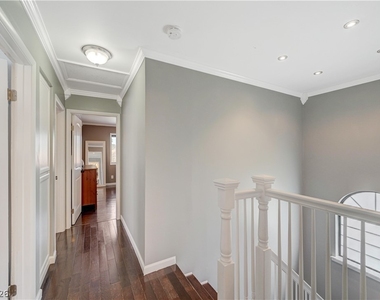 2064 Waverly Circle - Photo Thumbnail 35