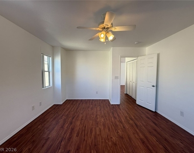 10541 Kivas Court - Photo Thumbnail 8