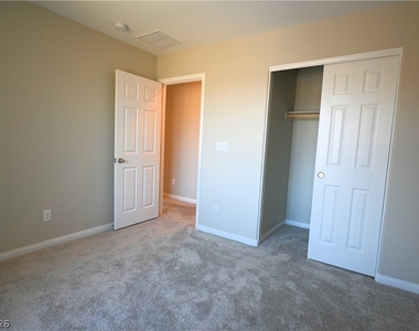 10205 Starlit Canyon Court - Photo Thumbnail 27