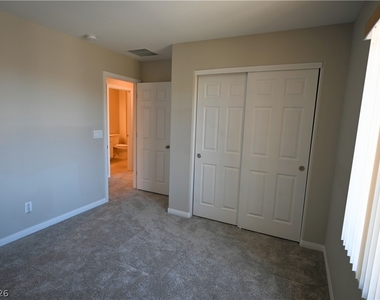 10205 Starlit Canyon Court - Photo Thumbnail 23