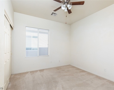 10991 Pumpkin Ridge Avenue - Photo Thumbnail 13