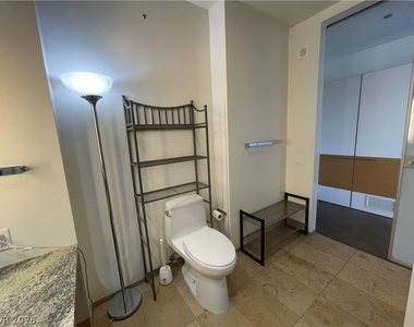 3722 Las Vegas Boulevard - Photo Thumbnail 29