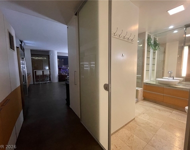 3722 Las Vegas Boulevard - Photo Thumbnail 18