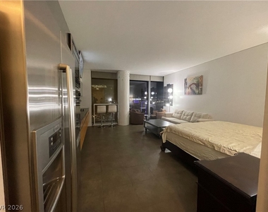 3722 Las Vegas Boulevard - Photo Thumbnail 7