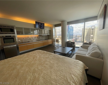 3722 Las Vegas Boulevard - Photo Thumbnail 21