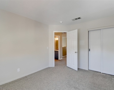 1334 Pine Terrace Court - Photo Thumbnail 10