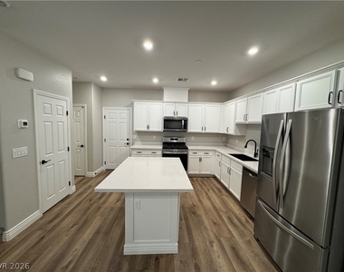 481 Filaree Place - Photo Thumbnail 4