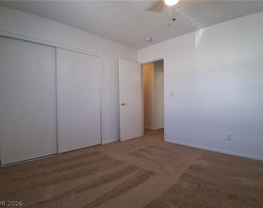 1333 Kari Lee Court - Photo Thumbnail 9