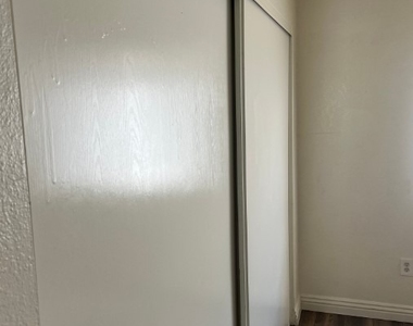 2710 Eldora Circle - Photo Thumbnail 5