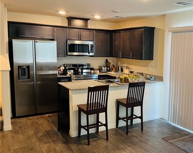 2742 Matador Red Avenue - Photo Thumbnail 5