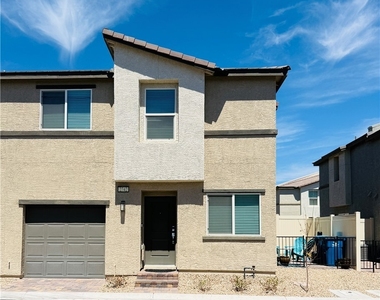 2742 Matador Red Avenue - Photo Thumbnail 2