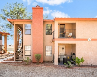 5576 W Rochelle Avenue - Photo Thumbnail 29
