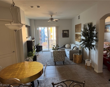44 E Serene Avenue - Photo Thumbnail 7