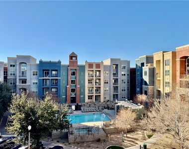 44 E Serene Avenue - Photo Thumbnail 1