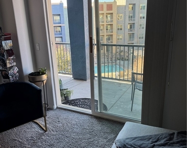 44 E Serene Avenue - Photo Thumbnail 5