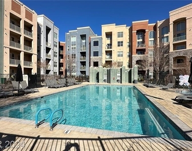 44 E Serene Avenue - Photo Thumbnail 16