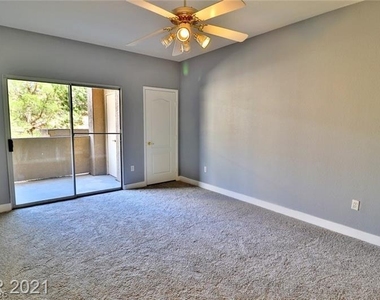 9901 Trailwood Drive - Photo Thumbnail 3