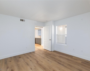 5055 W Hacienda Avenue - Photo Thumbnail 24