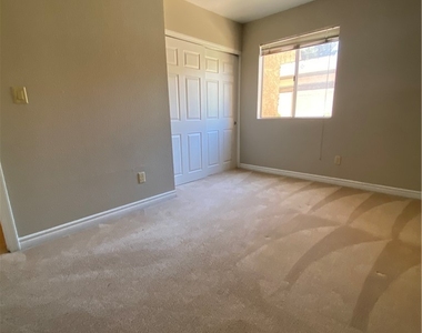5163 Indian River Drive - Photo Thumbnail 10