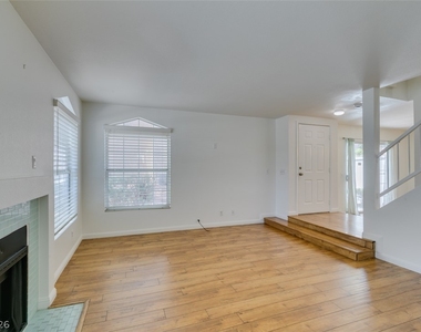 2838 Dawn Crossing Drive - Photo Thumbnail 10