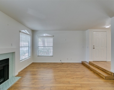 2838 Dawn Crossing Drive - Photo Thumbnail 9