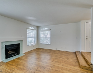 2838 Dawn Crossing Drive - Photo Thumbnail 8