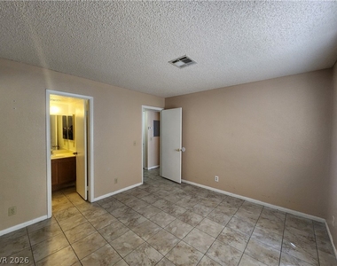 1412 Oak Rock Drive - Photo Thumbnail 20