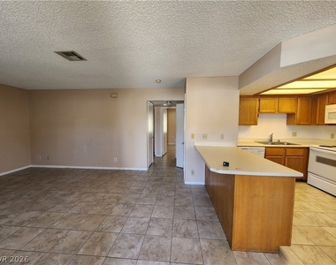 1412 Oak Rock Drive - Photo Thumbnail 3