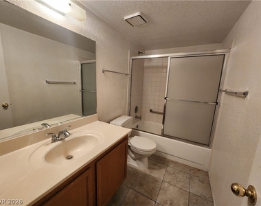 1412 Oak Rock Drive - Photo Thumbnail 28