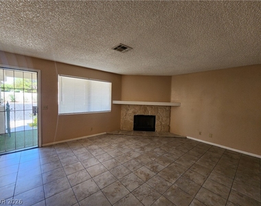 1412 Oak Rock Drive - Photo Thumbnail 7