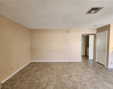 1412 Oak Rock Drive - Photo Thumbnail 5