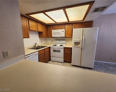 1412 Oak Rock Drive - Photo Thumbnail 12