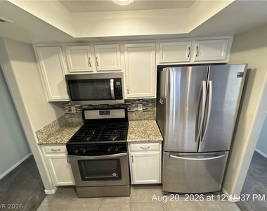 2975 Bluegrass Lane - Photo Thumbnail 9