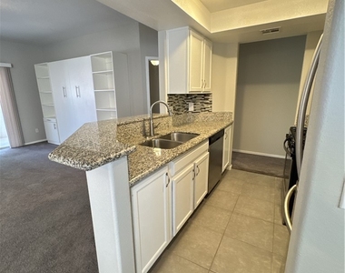 2975 Bluegrass Lane - Photo Thumbnail 8