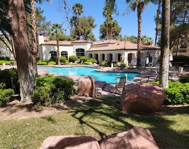 2975 Bluegrass Lane - Photo Thumbnail 2