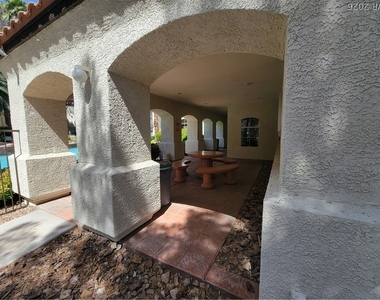 2975 Bluegrass Lane - Photo Thumbnail 30