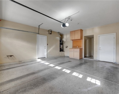 9468 Thatched Sunlight Court - Photo Thumbnail 49