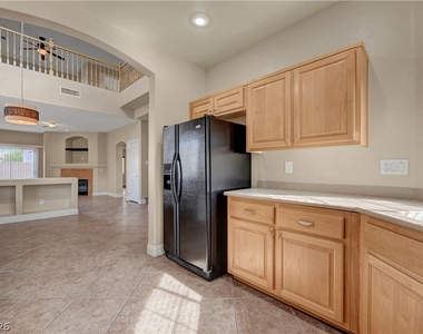 9468 Thatched Sunlight Court - Photo Thumbnail 6