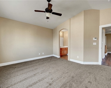 9468 Thatched Sunlight Court - Photo Thumbnail 39
