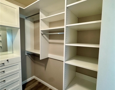 5204 Iron Crossing Avenue - Photo Thumbnail 22