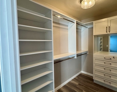 5204 Iron Crossing Avenue - Photo Thumbnail 21