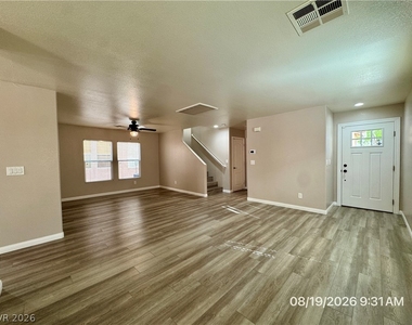 5204 Iron Crossing Avenue - Photo Thumbnail 7