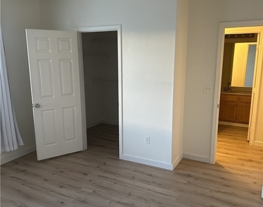 7143 S Durango Drive - Photo Thumbnail 19