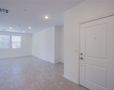 2555 Hampton Road - Photo Thumbnail 14