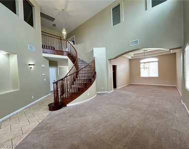 7816 Brookfield Cove Avenue - Photo Thumbnail 2