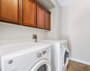 7261 Madarang Avenue - Photo Thumbnail 16