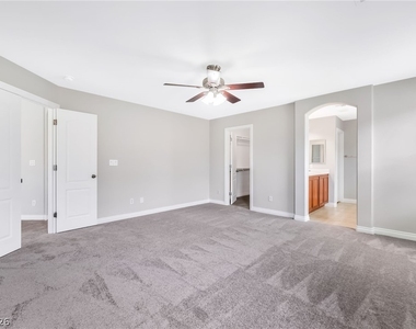 7261 Madarang Avenue - Photo Thumbnail 8