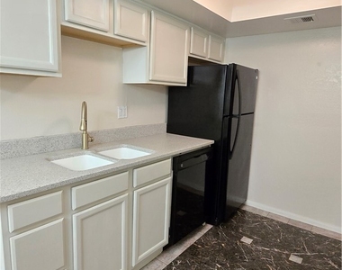 5262 Osman Court - Photo Thumbnail 7