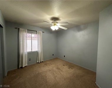 2562 Land Rush Drive - Photo Thumbnail 7
